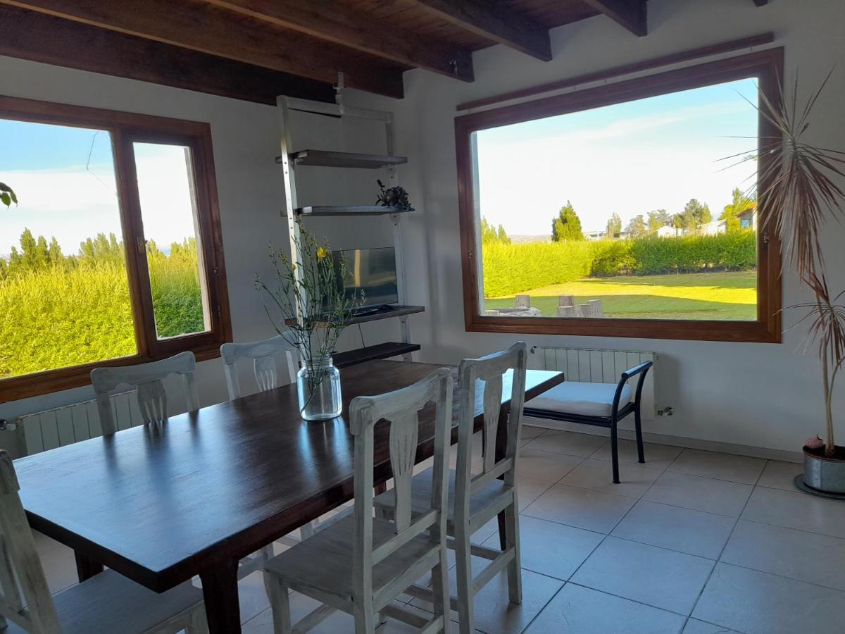 Casa Luminosa Con Parque Y Vista Espectacular Lägenhet El Calafate Exteriör bild